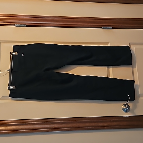 Women's size 8 Eddie Bauer black pants - Picture 2 of 5